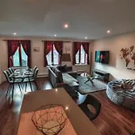 Spacious Two Stories Condo In Old Port Free Parking